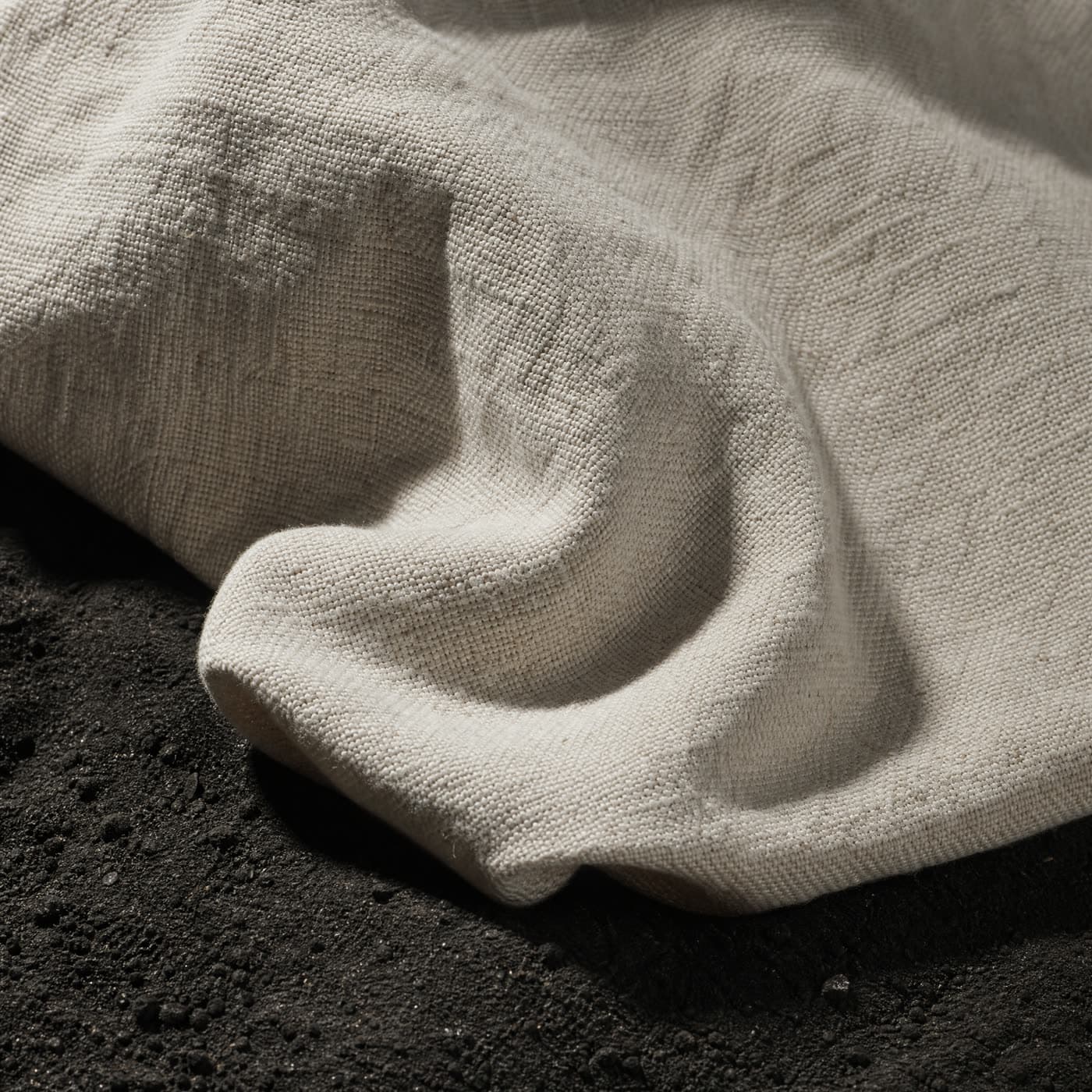 A second pure linen for comparison.